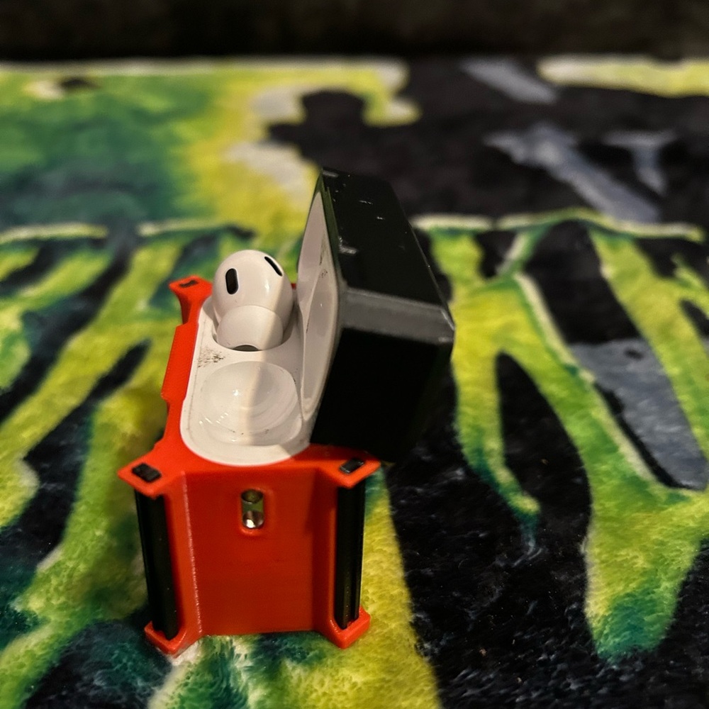Milwaukee Red Earbud Case - Picture 3 of 6